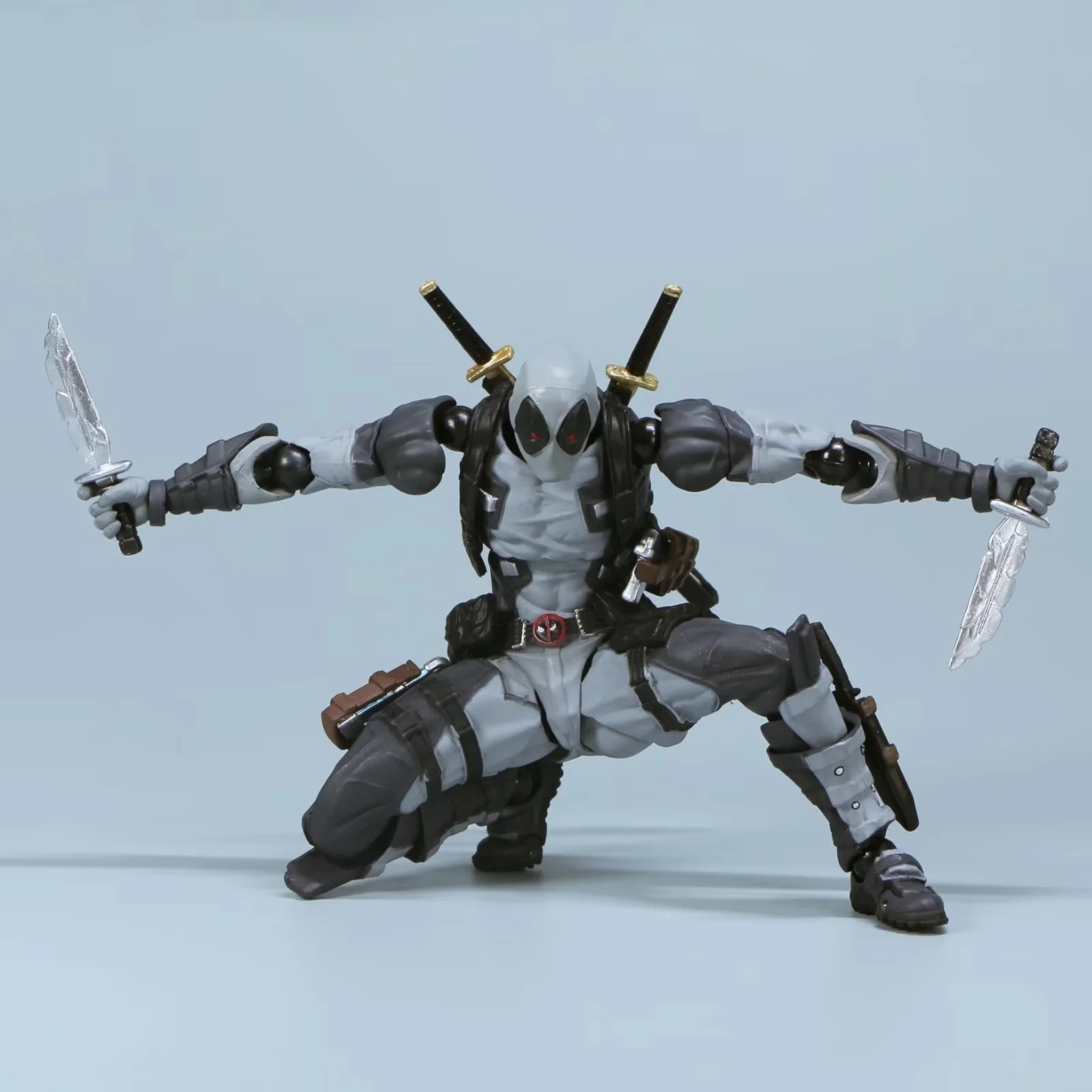 AMAZING YAMAGUCHI Deadpool 2.0 - Model Kit Batman review and price